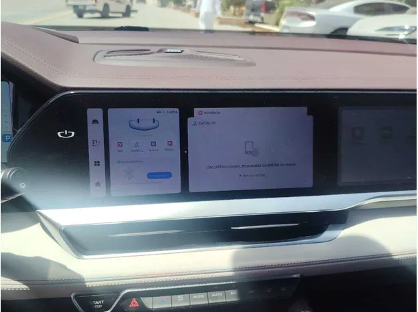 Car image 23