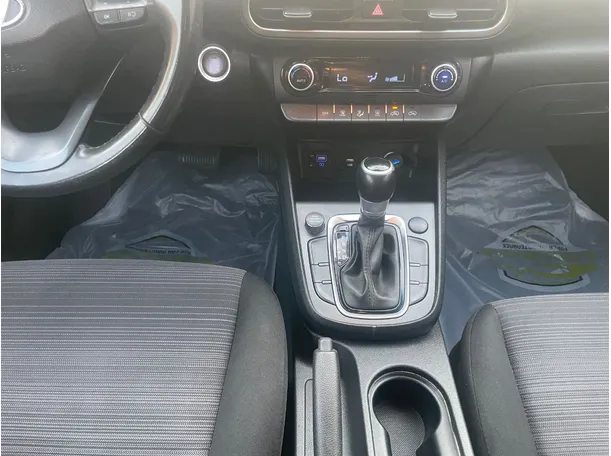 Car image 19