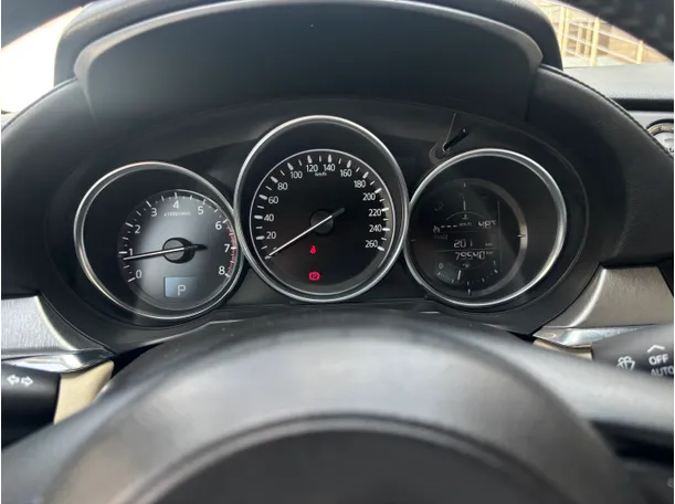 Car image 6