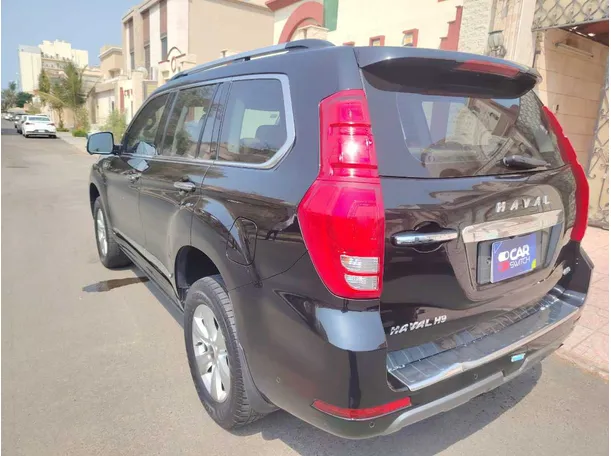 Car image 7