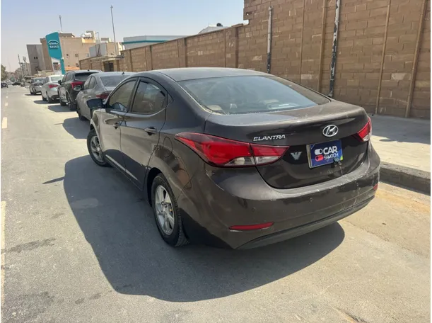 Car image 7