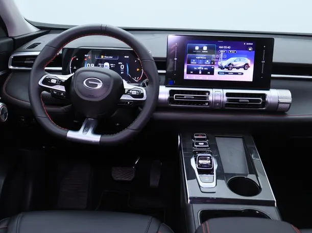 Car image 15