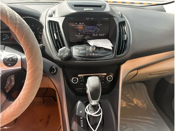 Car image 19