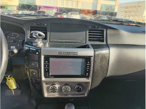 Car image 35