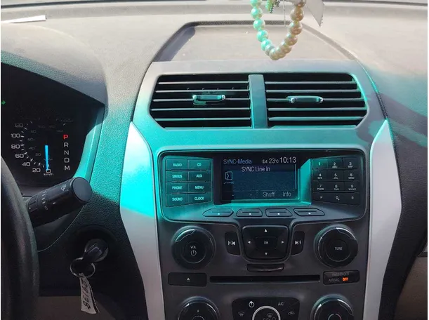 Car image 20