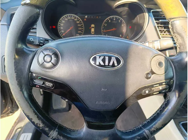 Car image 28