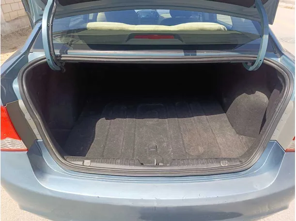Car image 25