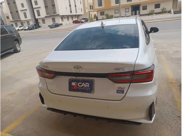 Car image 6