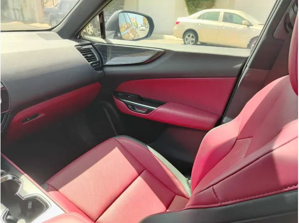 Car image 42