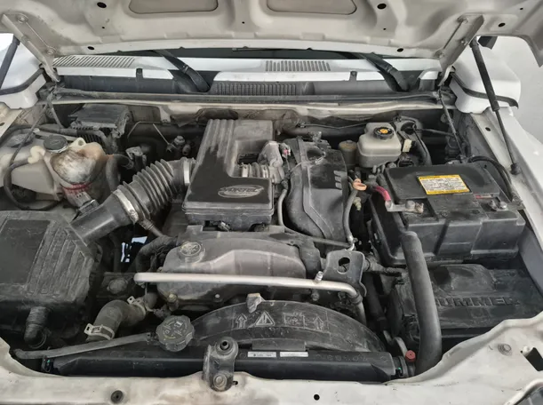 Car image 13