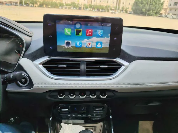 Car image 23