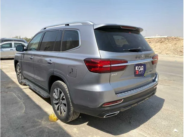 Car image 7