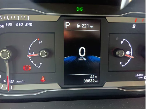 Car image 24