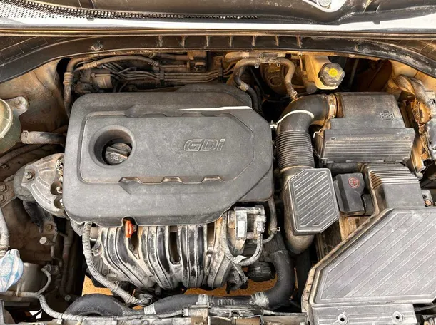 Car image 24