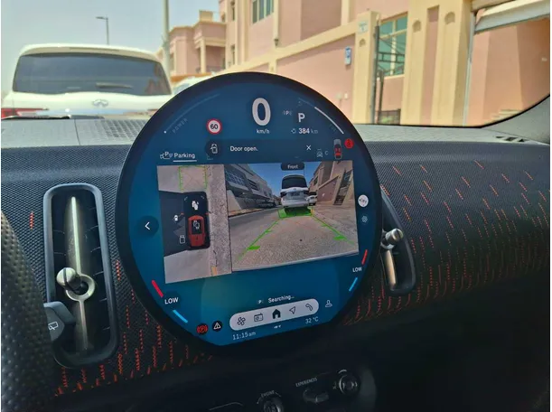 Car image 19