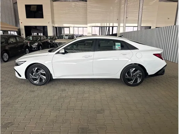 Car image 8