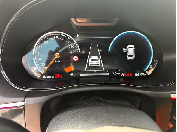 Car image 21