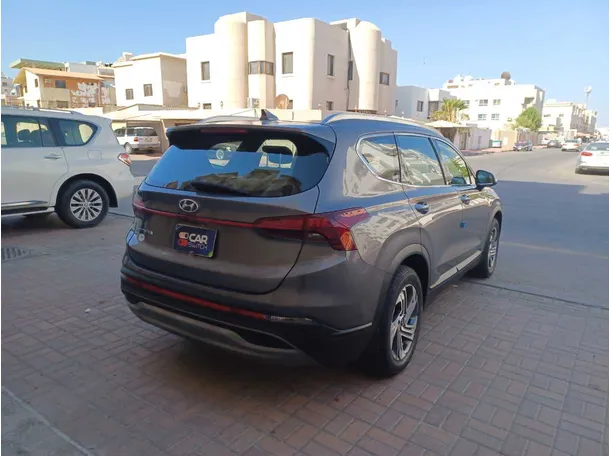 Car image 5