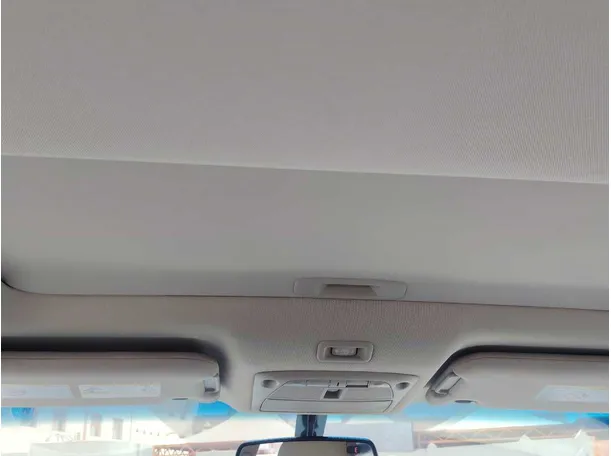 Car image 28