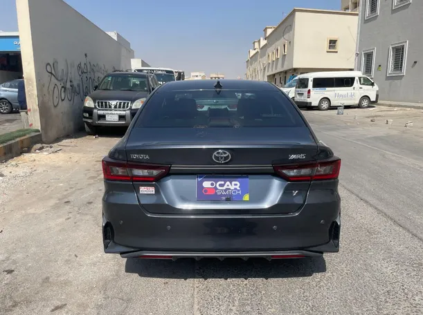Car image 6