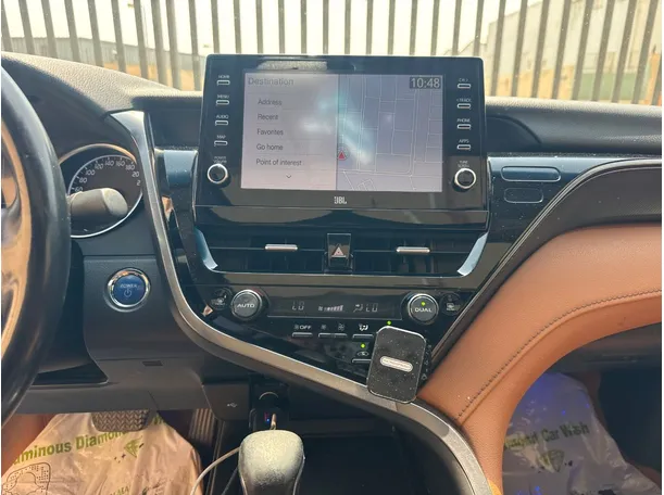 Car image 16