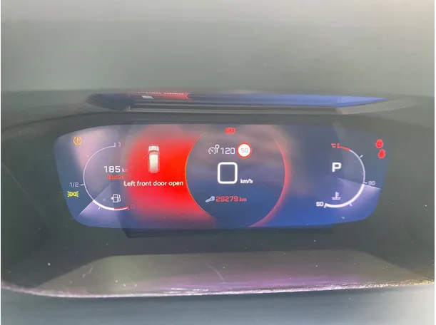 Car image 19