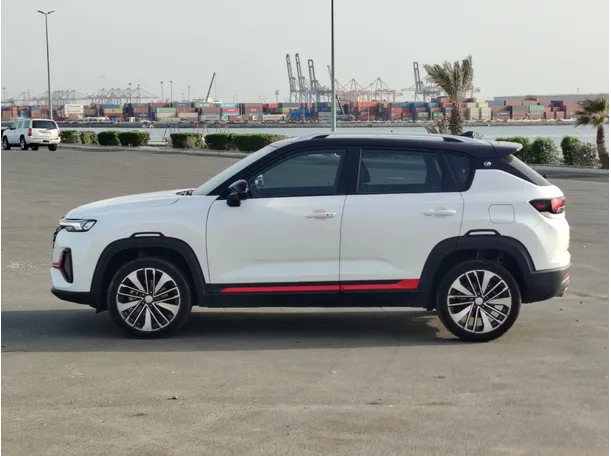 Car image 8