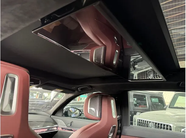 Car image 32