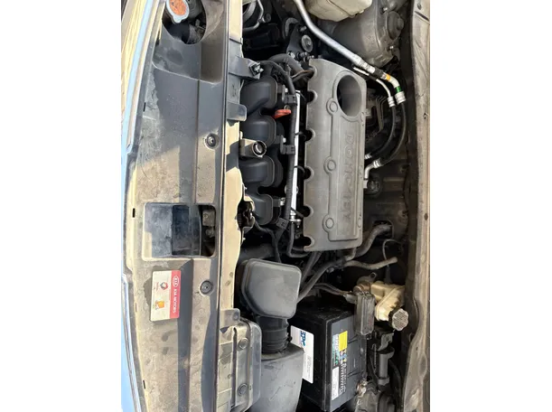 Car image 25