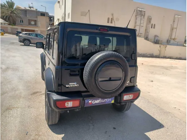 Car image 6