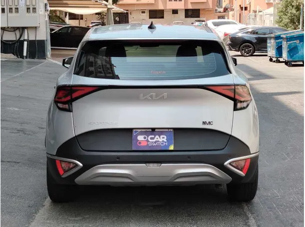 Car image 6