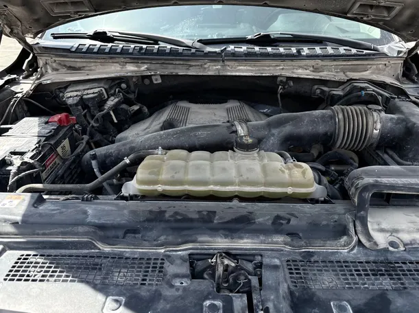 Car image 29