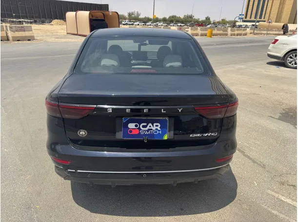 Car image 6
