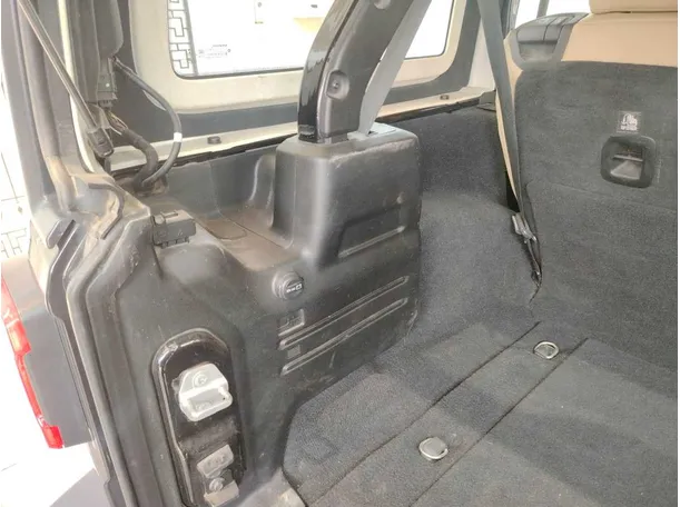 Car image 31