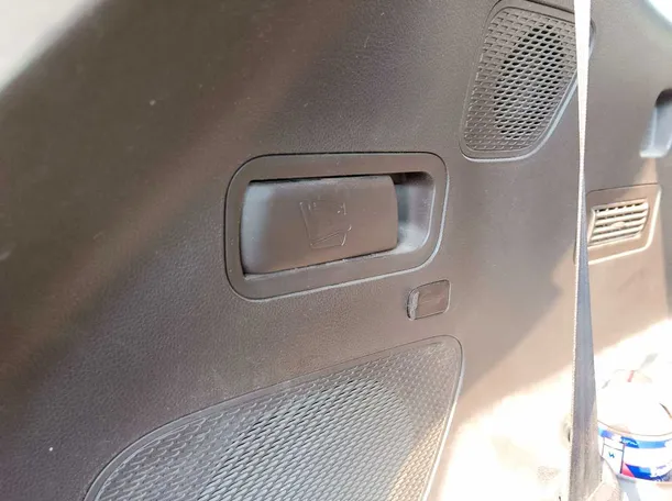 Car image 31