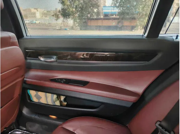 Car image 34