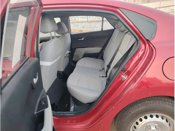 Car image 15