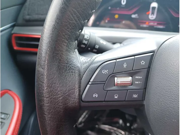Car image 26