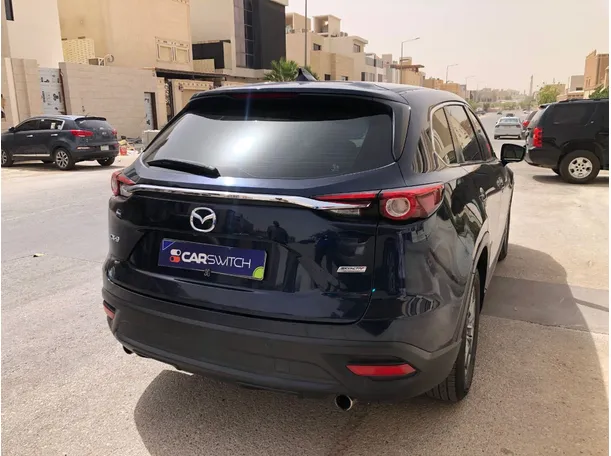 Car image 5