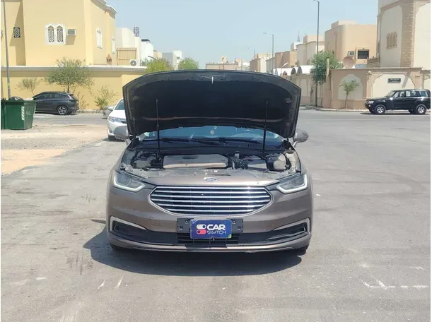 Car image 28