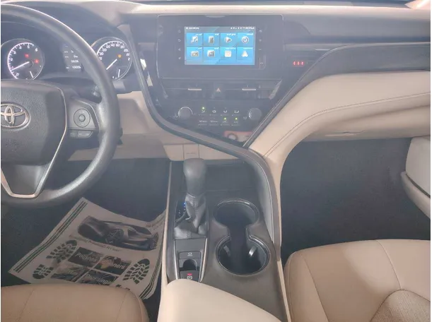 Car image 21