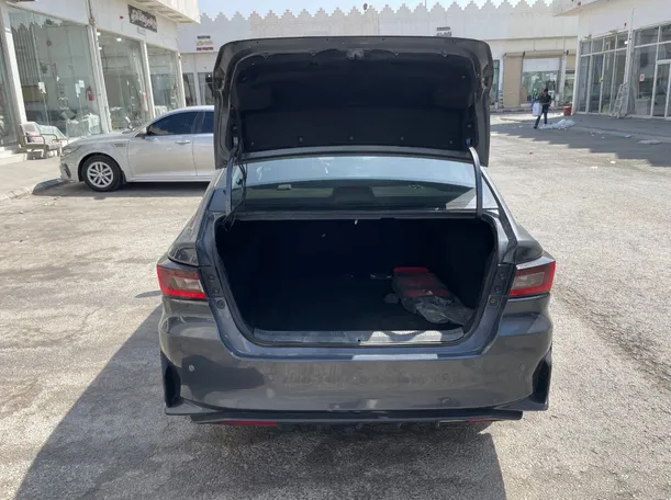 Car image 21