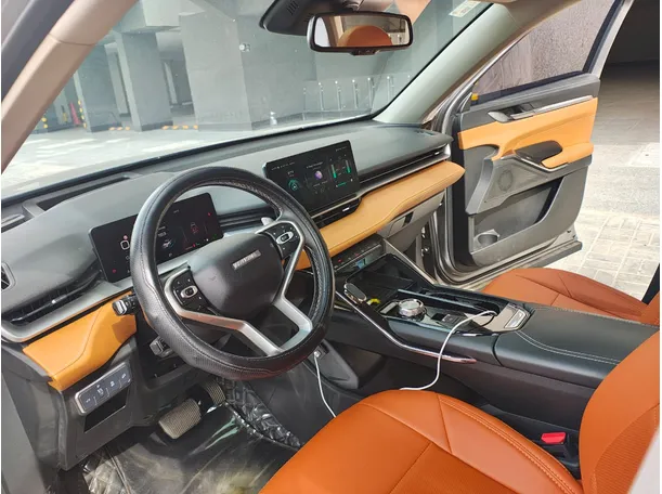 Car image 6