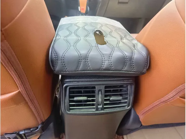 Car image 31