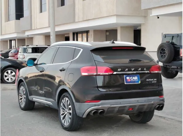 Car image 7
