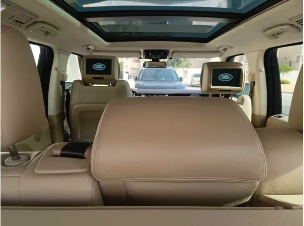 Car image 28