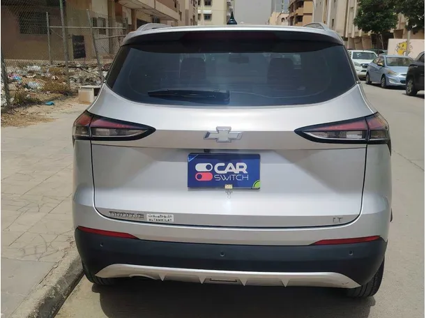 Car image 6