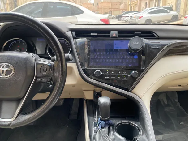 Car image 19
