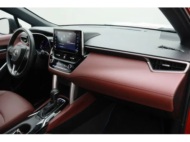 Car image 10