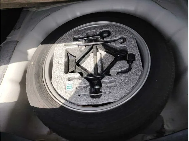 Car image 45